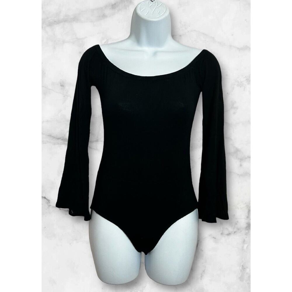 Revolve NYTT Black Bodysuit Off the Shoulder Sz 2 Long Bell Sleeves Fitted Top